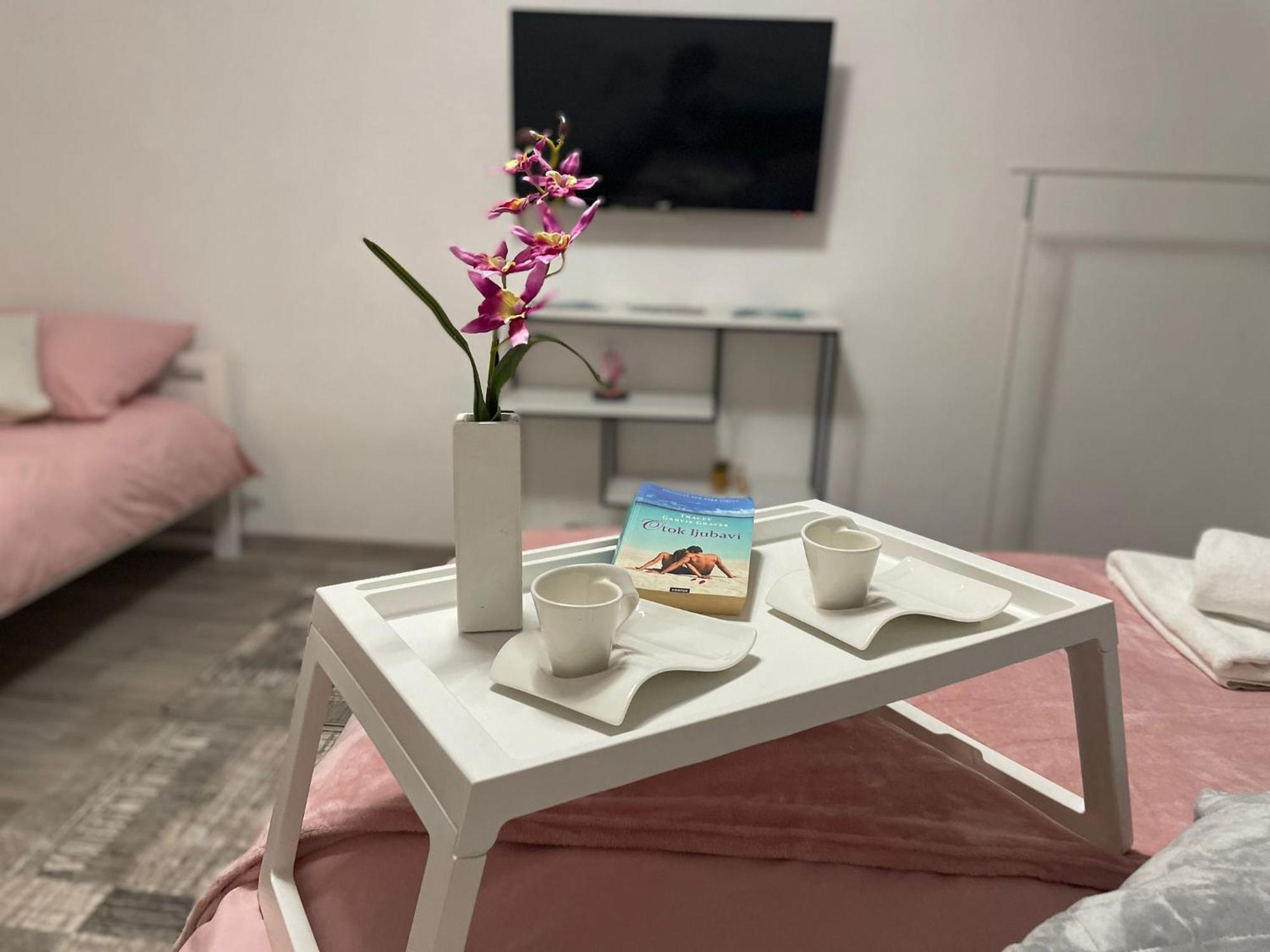 Apartment Zara Bihać Екстериор снимка