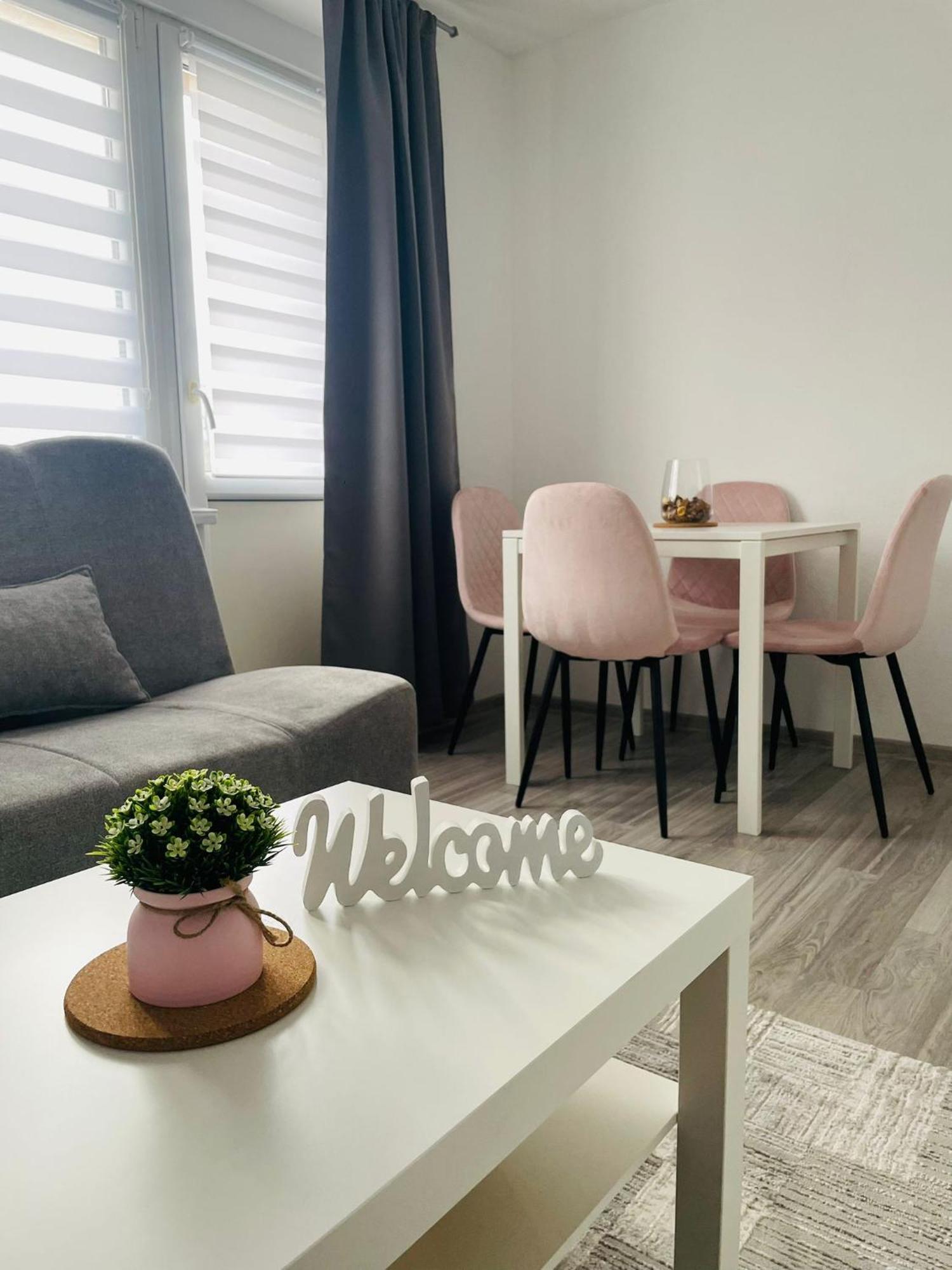 Apartment Zara Bihać Екстериор снимка