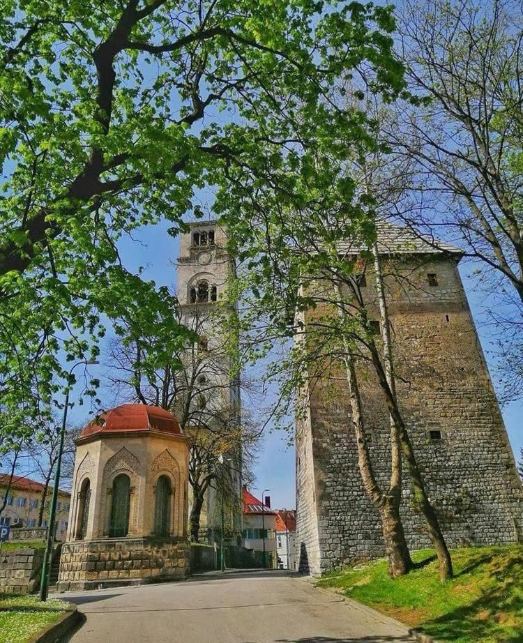Apartment Zara Bihać Екстериор снимка