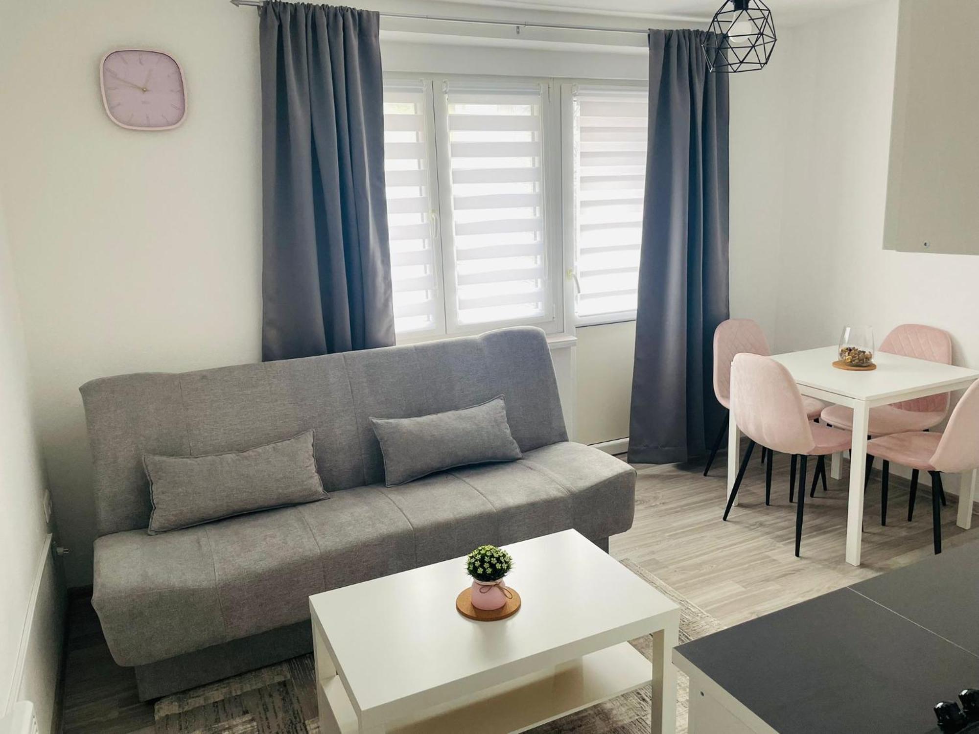 Apartment Zara Bihać Екстериор снимка